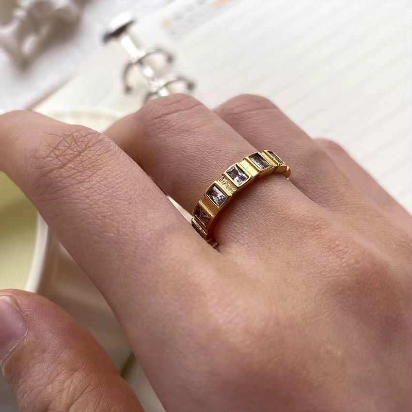 Amaris Ring - David Omo