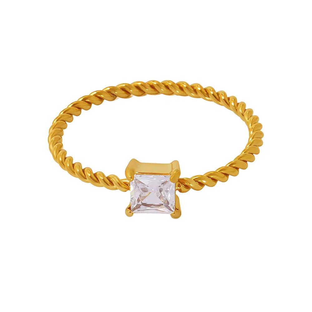 Noemi Ring - David Omo