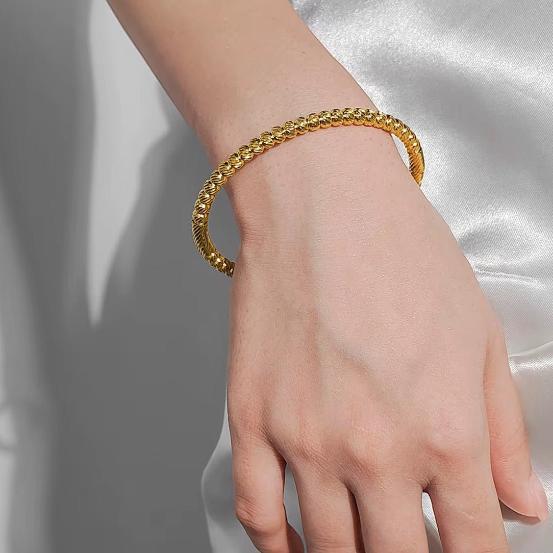 Dulcie Gold Bangle - David Omo